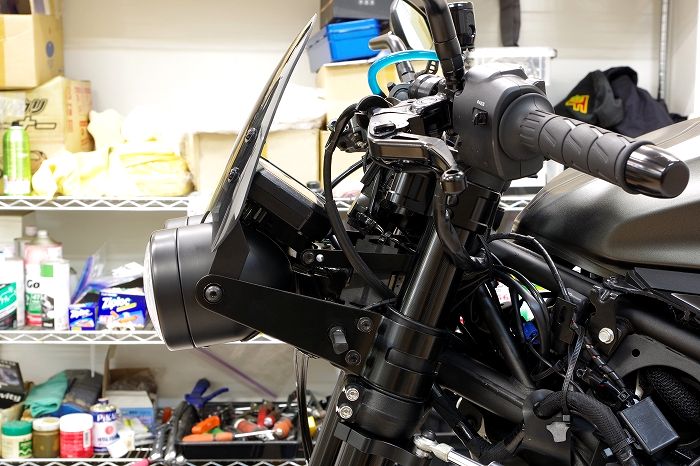 カワサキZX-25R SE（2023） ステアリングダンパー移設他