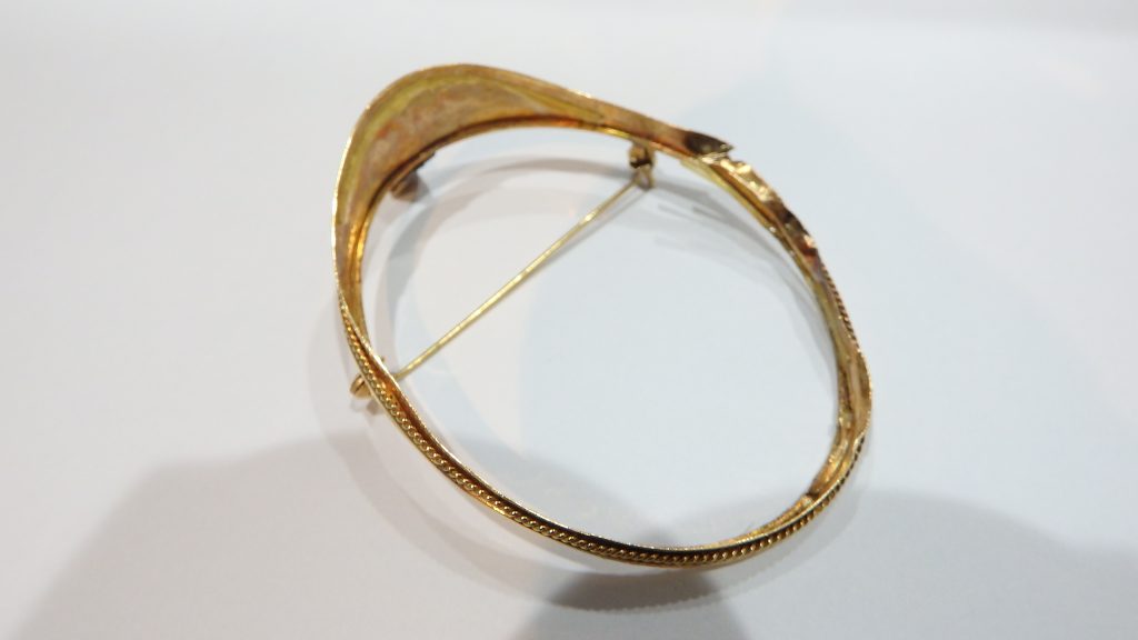 K18 カメオブローチ枠 18金 2.6g 貴金属ジュエリー 高価買取｜他社より