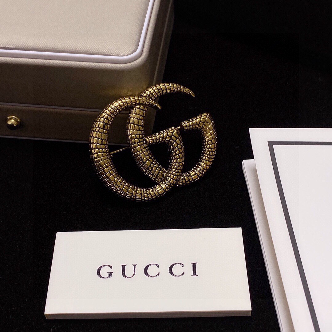 グッチ ブローチ，グッチ 蜂 ブローチ，Gucci - グッチ ブローチ