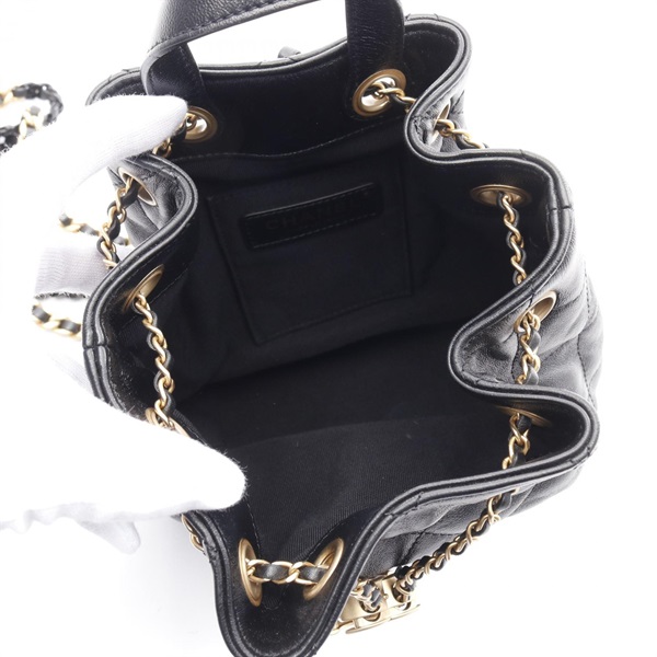 シャネル(CHANEL)シャネル マトラッセ ココマーク リュックサック