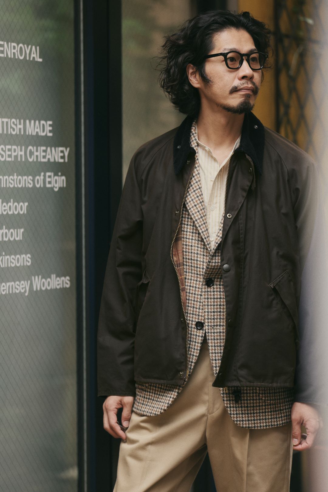 スタイリスト四方さんと検証。 バブアーは「短丈ブラウンこそ万能」な