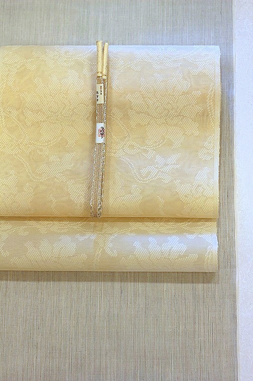 穀紗九寸名古屋帯/牡丹唐草文 制作 福岡裕典