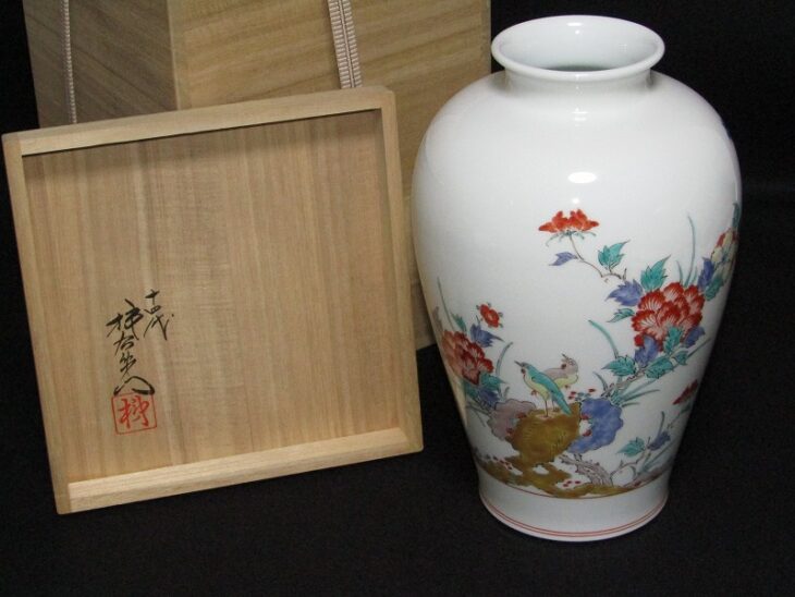 十四代 酒井田柿右衛門の花瓶、飾皿、皆具などの茶道具や掛軸【東京都