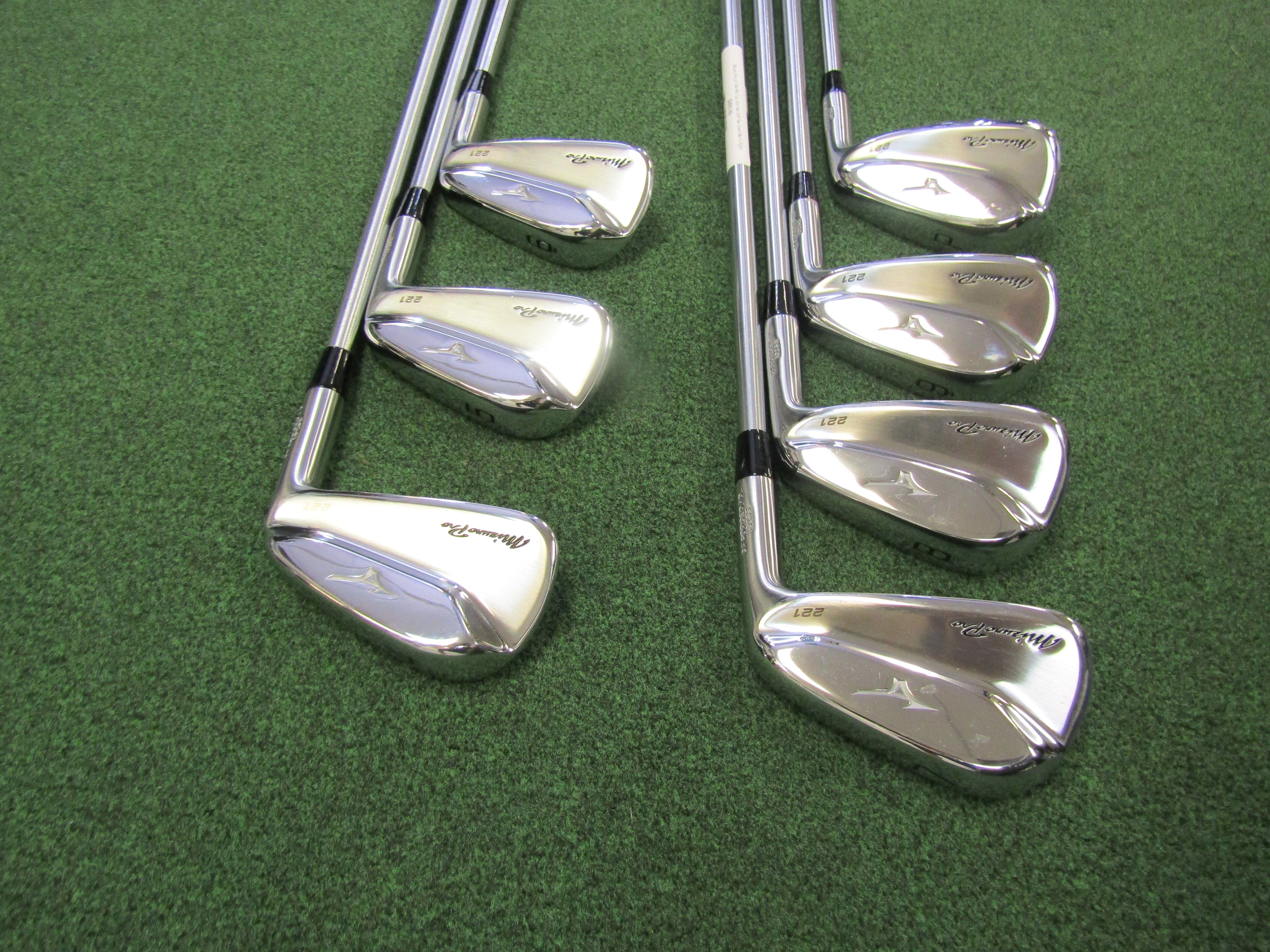 Mizuno Pro 221 #4-PW 7 pc. Iron Set Stiff Flex Steel Men's Right