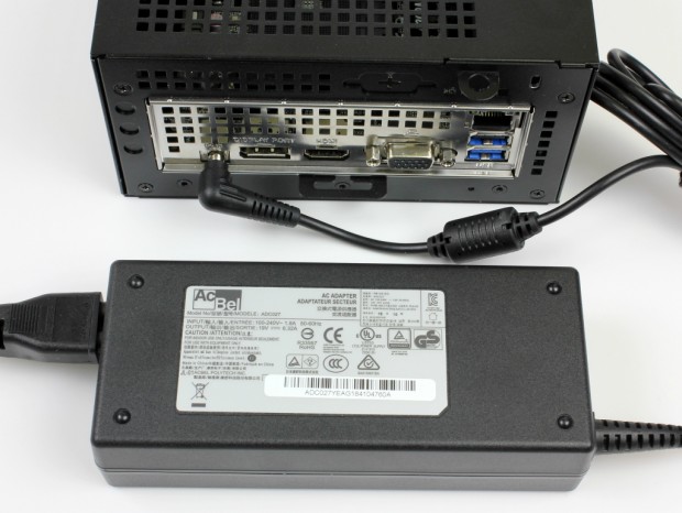 GPU性能に自信あり。Mini-STX初のRyzen対応ベアボーンキットASRock