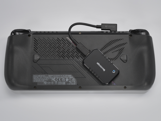 ポータブルゲーミングPCに貼り付けて使える外付けSSD、Nextorage「NX