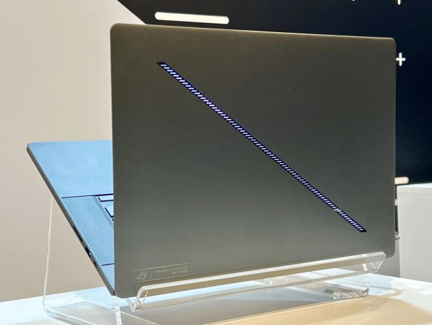 ASUS、薄型・軽量を極めたアルミユニボディの最新ゲーミングノート