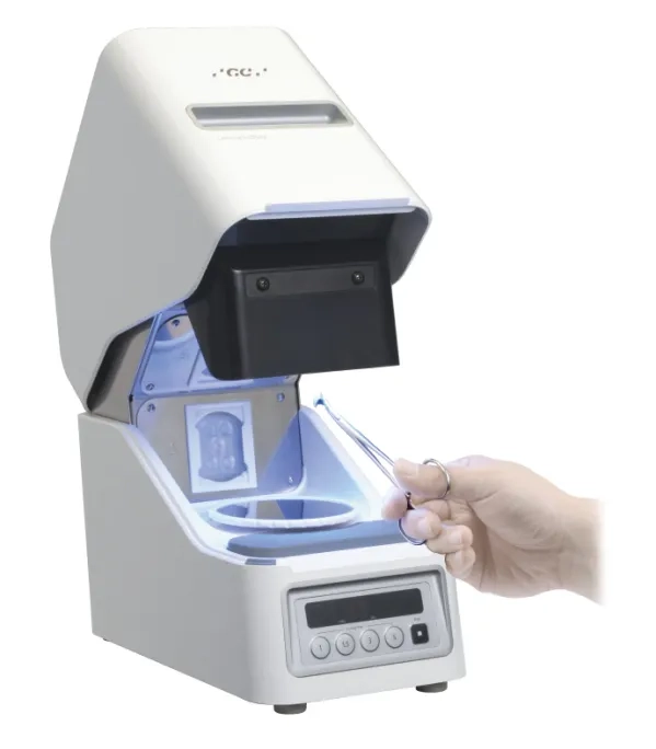 LABO LIGHT DUO | 株式会社ジーシー