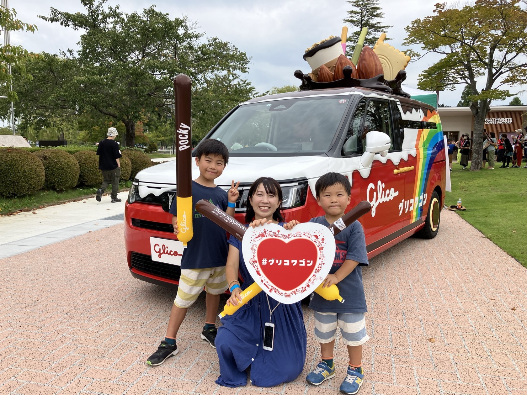 グリコワゴンが「風とロック芋煮会2024」に参加 | 【公式】江崎グリコ