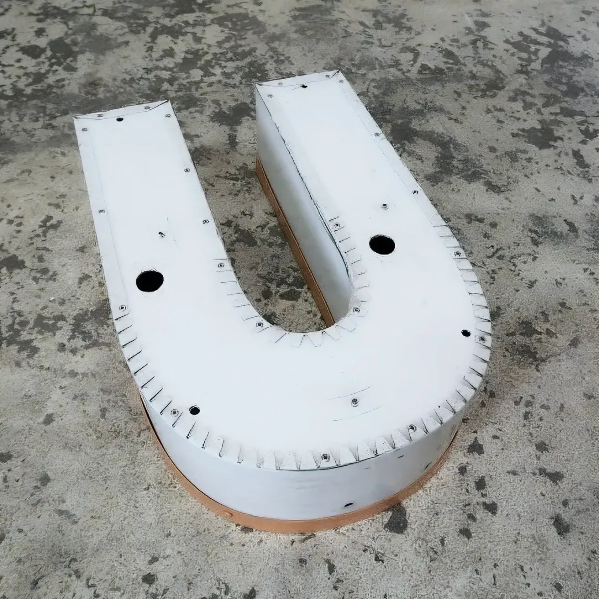 ビンテージ レターサイン U ｜ glow ANTIQUES