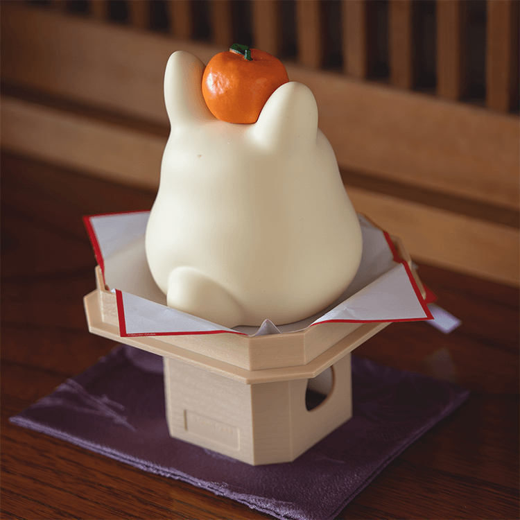 となりのトトロ お正月小トトロ｜三鷹の森ジブリ美術館オンライン