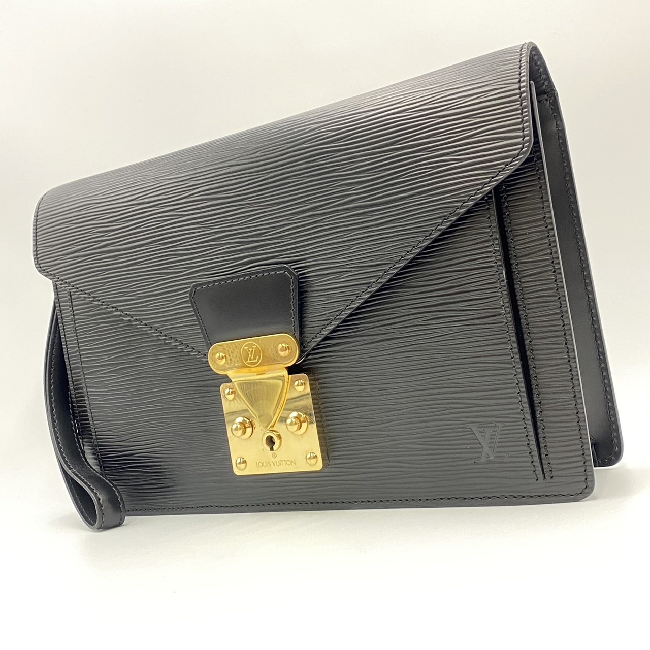 Louis Vuitton ルイヴィトン エピ ノワール セリエ ドラゴンヌ M52612