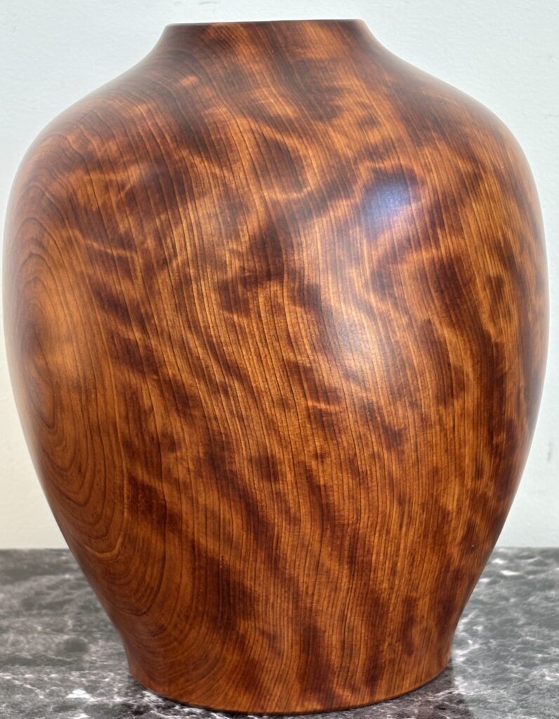 屋久杉工芸品 飾り壺をお買取りさせて頂きました♪ | 銀座屋