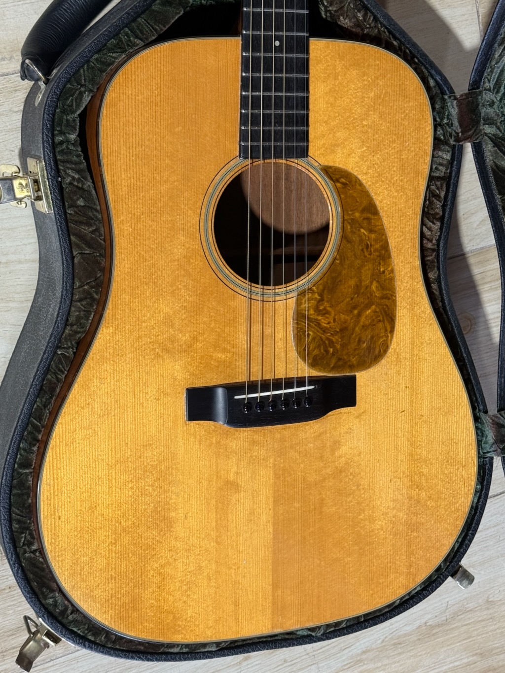1940 Martin D-18 | The Guitar Broker