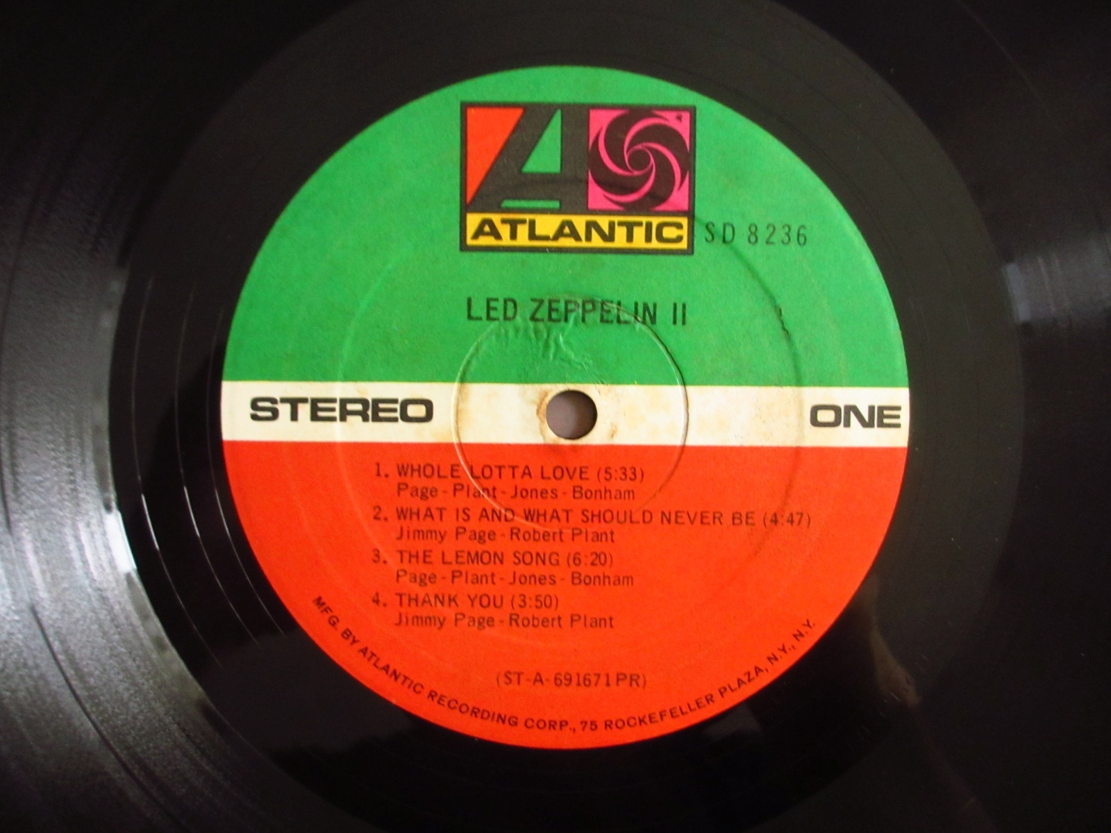 Led Zeppelin / Led Zeppelin II - Guitar Records