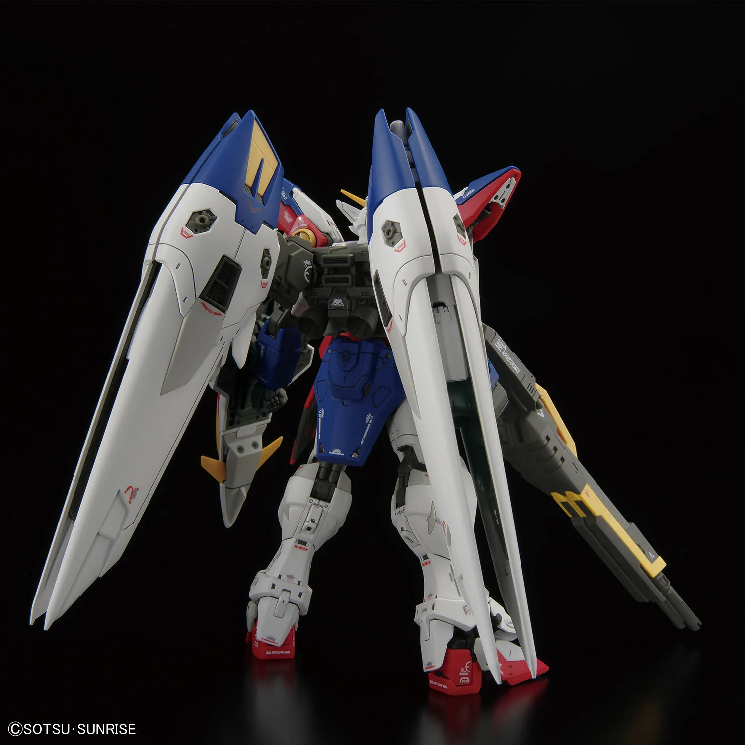 RG #43 XXXG-00W0 Wing Gundam Zero - GundamPros