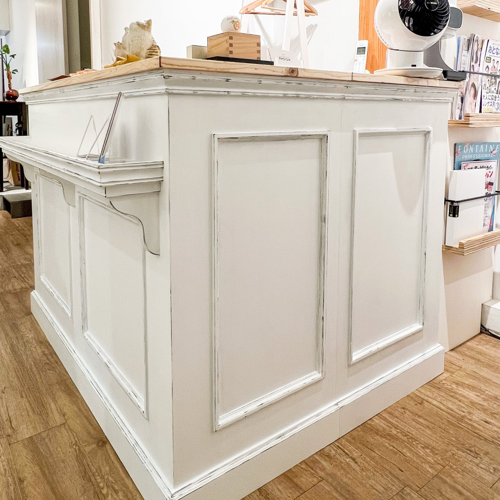 美容室やエステサロン向けL字型レジカウンターアンティークホワイト