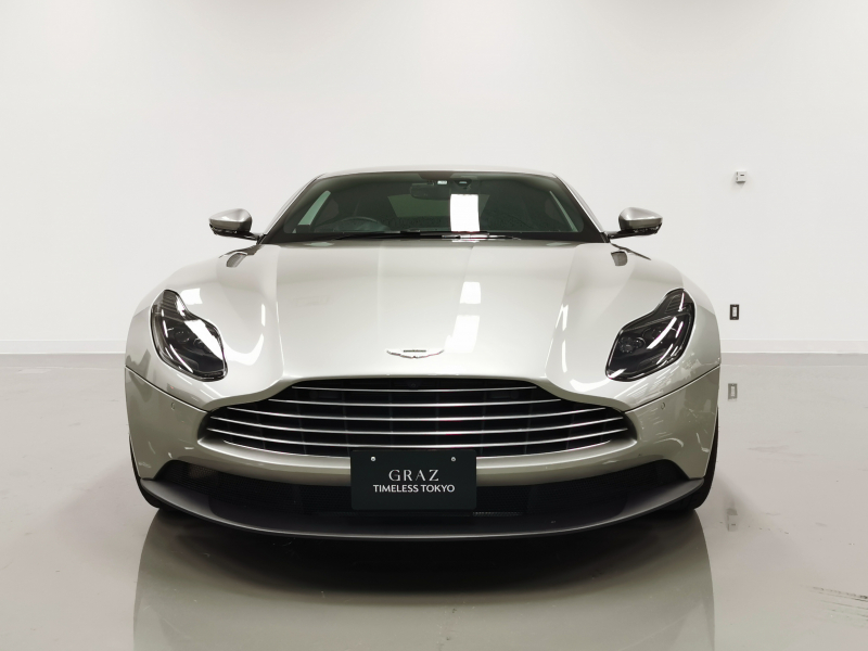 アストンマーティン DB11 4.0L V8Twinturbo 510hp RWD RHD 中古車