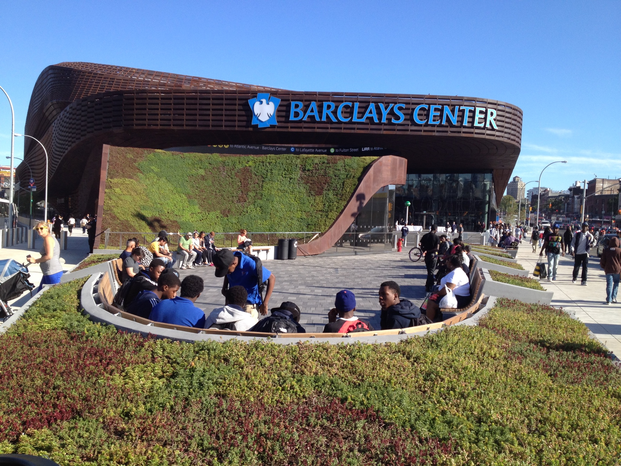 Barclays Center Transit Plaza at Atlantic Yards - Greenroofs.com