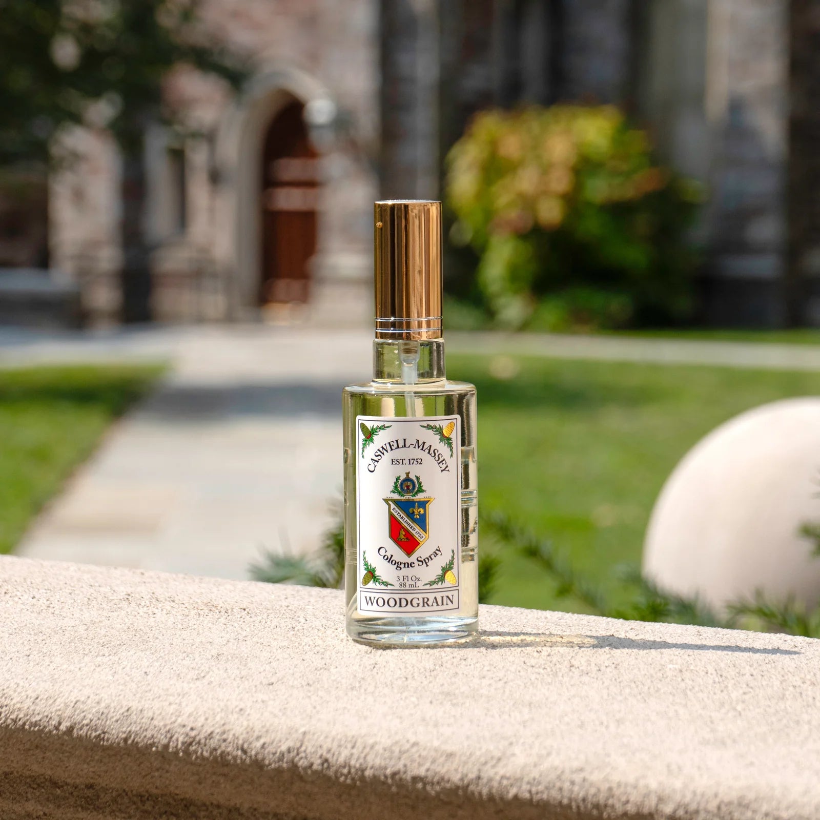 Caswell Massey Woodgrain Gold Cap Luxury Cologne (88ml/3 oz)