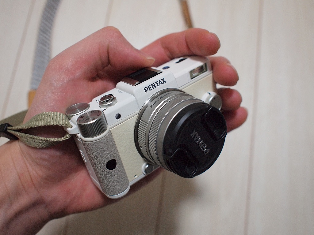 小さすぎるミラーレス一眼、PENTAX Q購入！ | Groove in Life