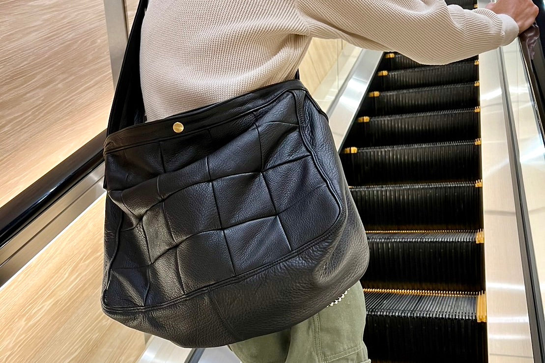 Newspaper bag: Shinshu deer leather: DNB-100