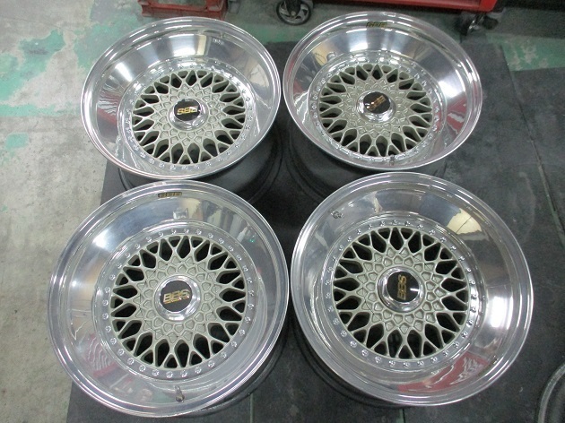 リバレル済BBSRSを再リム交換サイズダウン＆色変えシルバー塗装