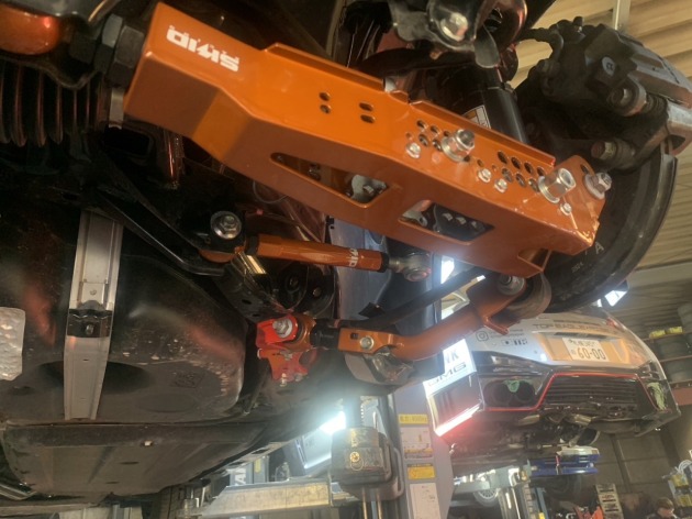GR86 ZN8 スキッドレーシング 調整式アームセット 取り付け