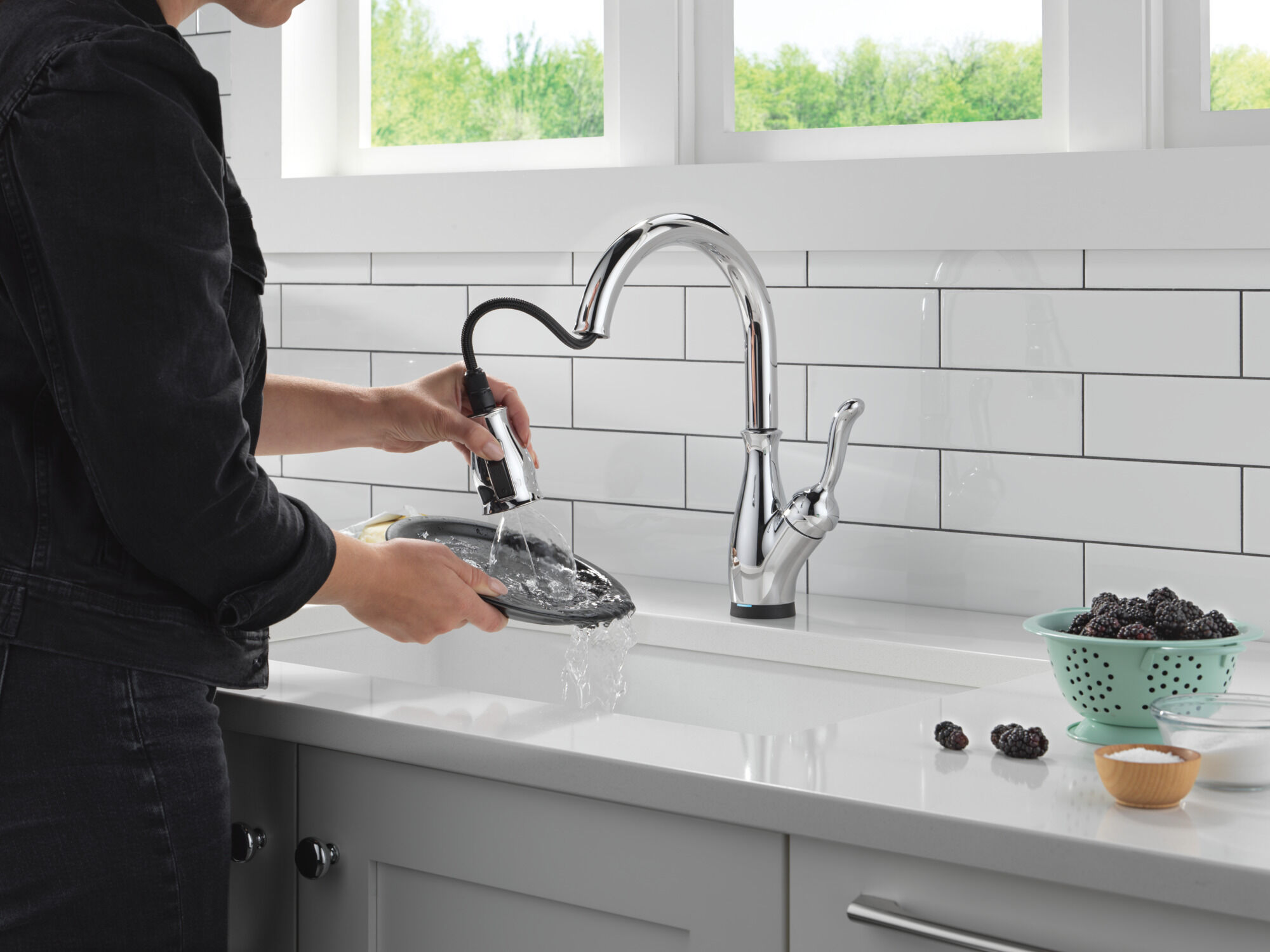 Touch2O® Technology Kitchen Faucet with Touchless Technology in