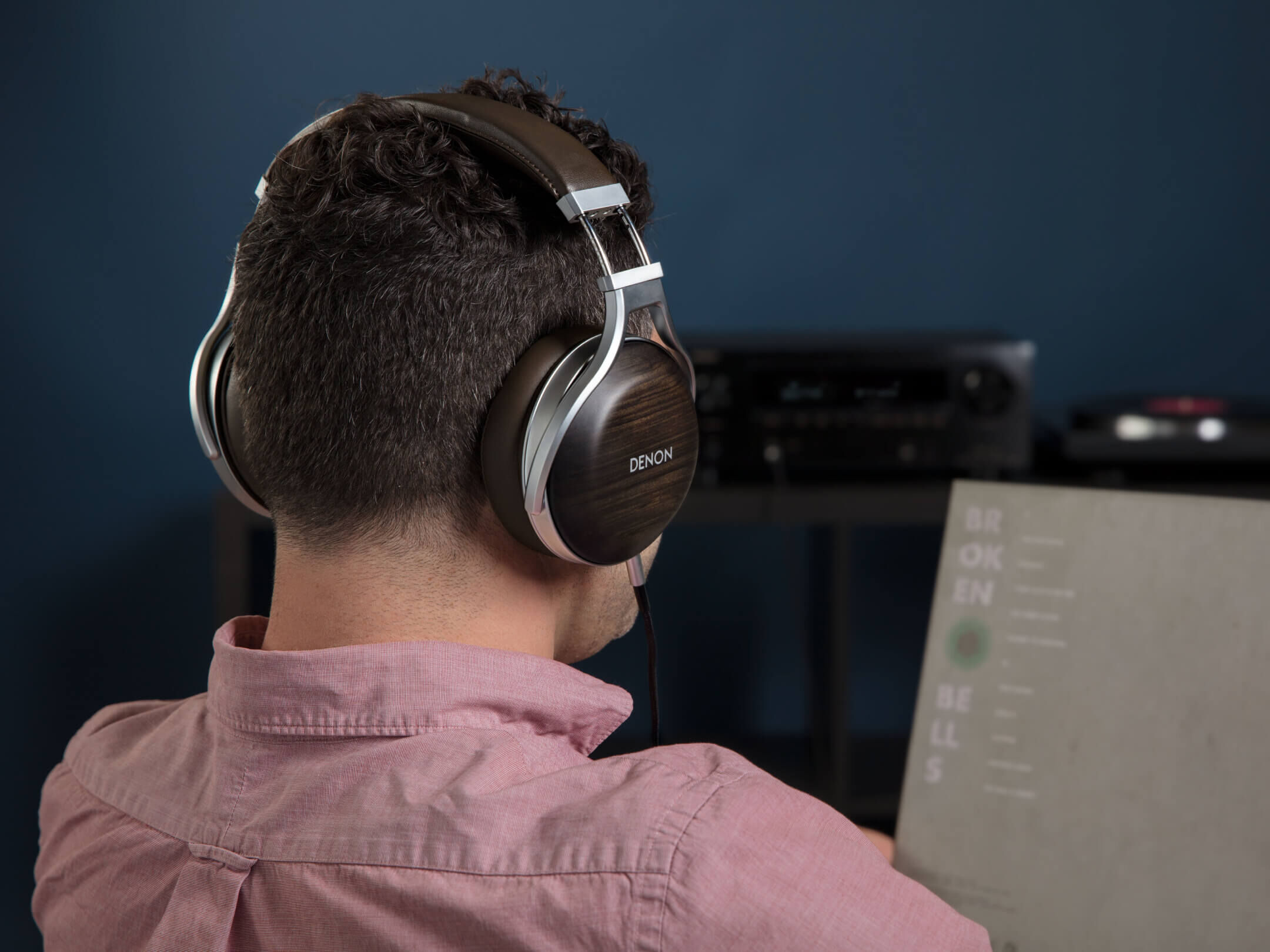 AH-D5200 - Ultra-premium Hi-Fi Headphones with drivers made in