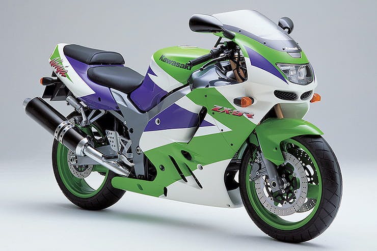 Kawasaki ZX-9R Review (1994-1997) + Buying Guide & Tips