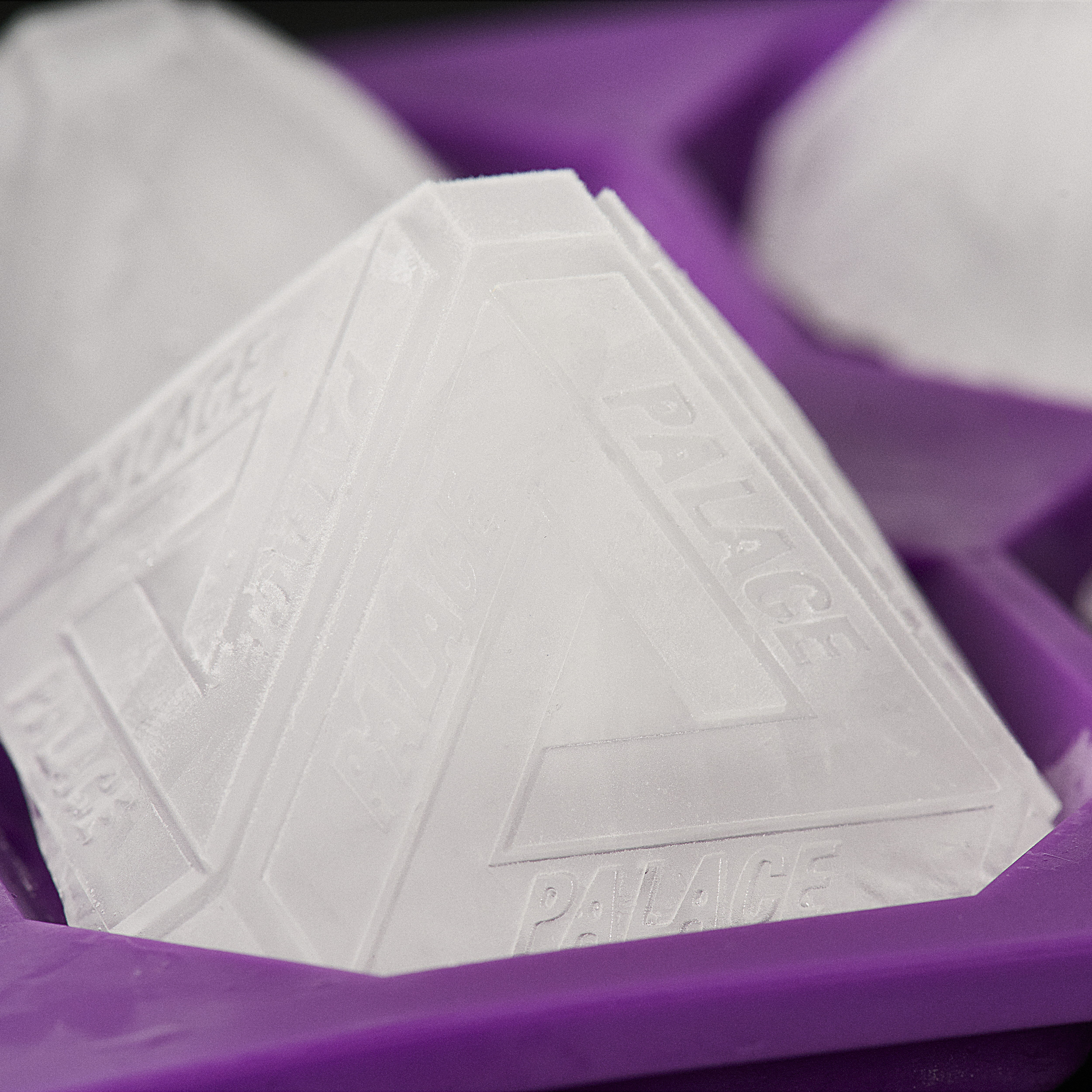 TRI-FERG ICE CUBE TRAY | PALACE SKATEBOARDS