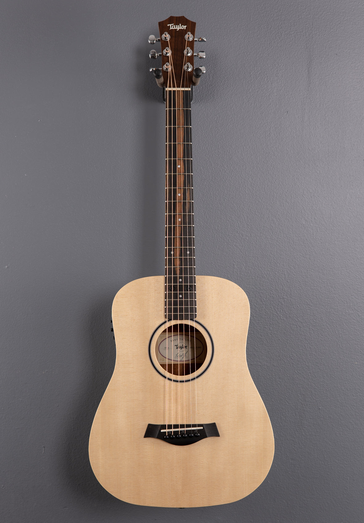 Baby Taylor (BT1e) – Dave's Guitar Shop