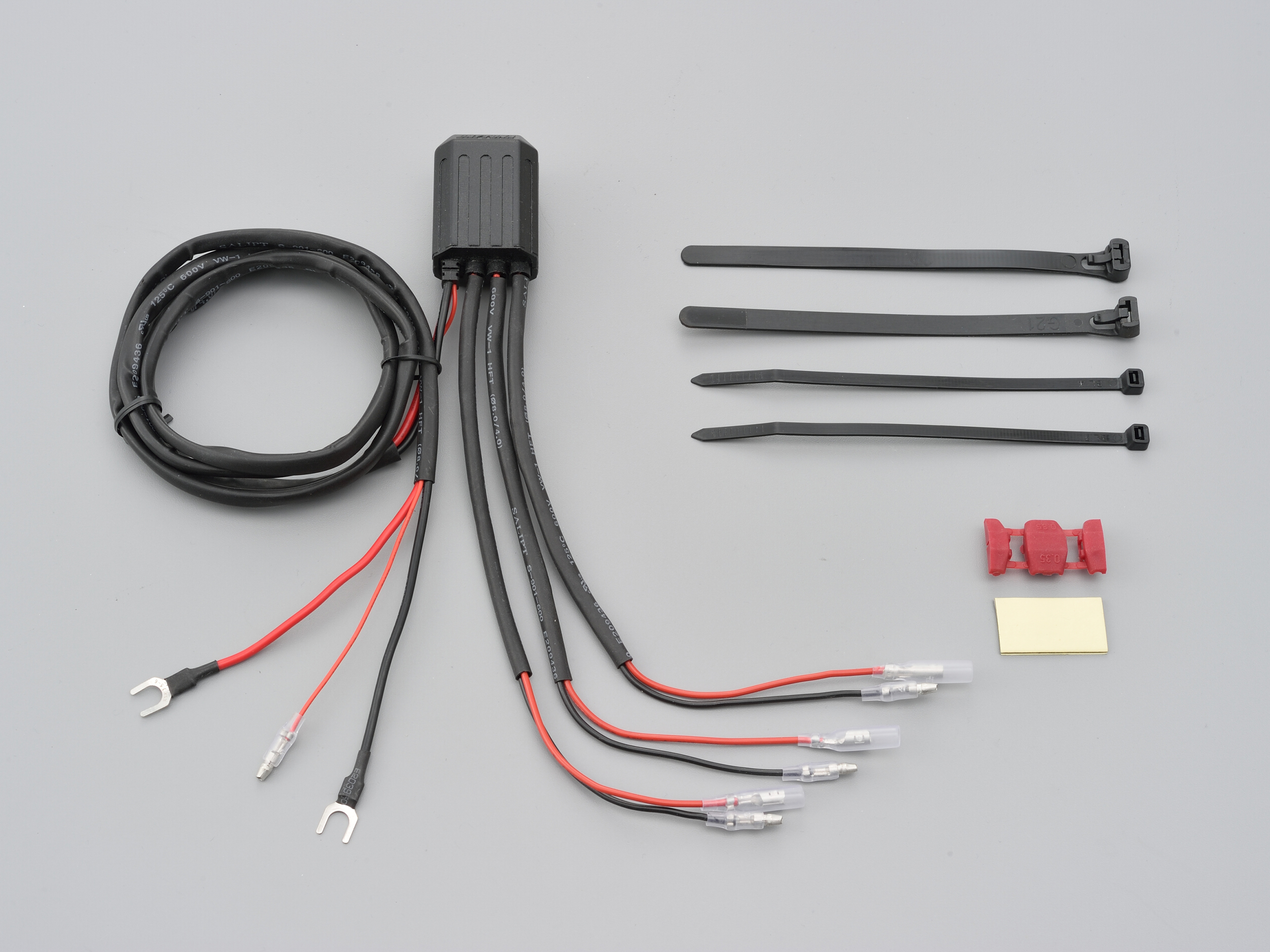 アクセサリー電源ユニット D-UNIT ウォーターレジスタント｜株式会社