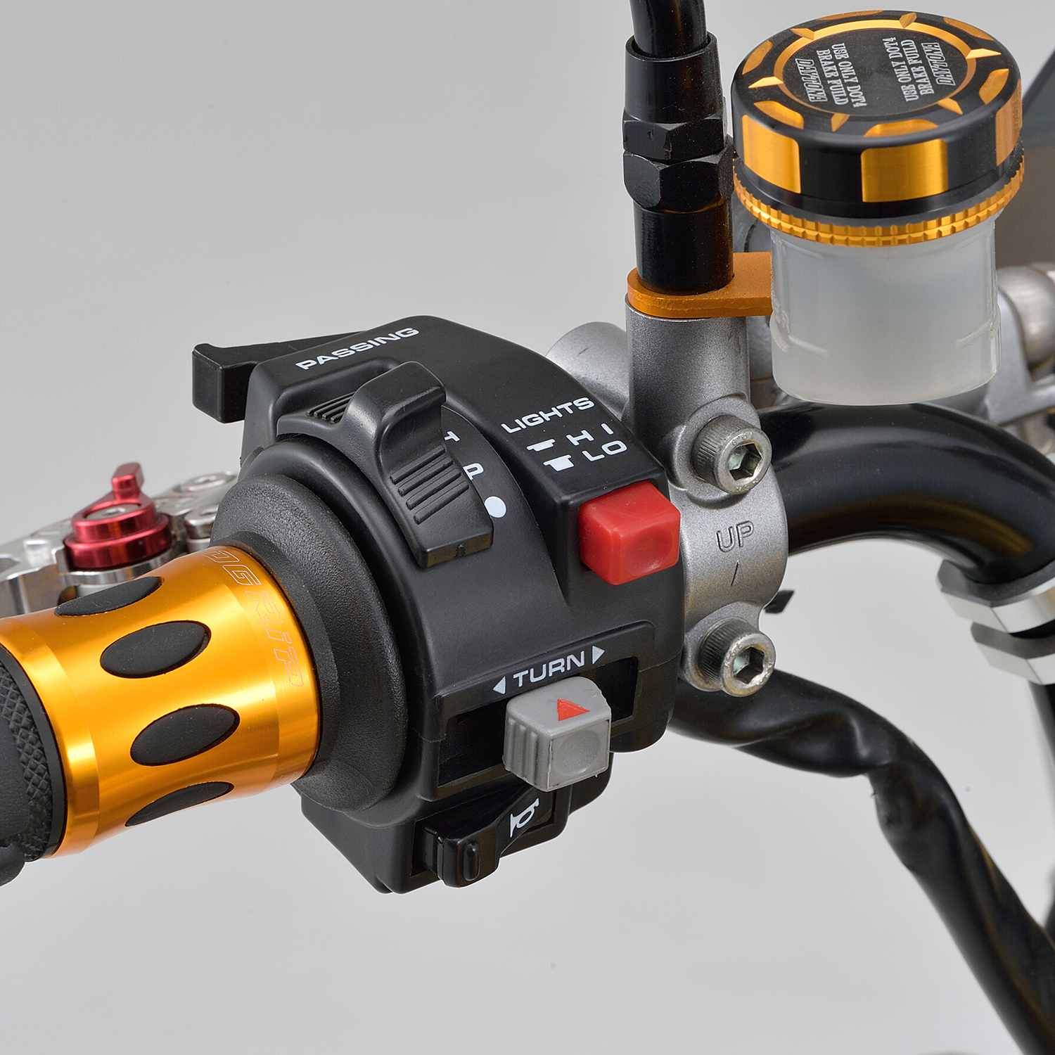 プッシュキャンセル式集合スイッチ APE100/50｜株式会社デイトナ