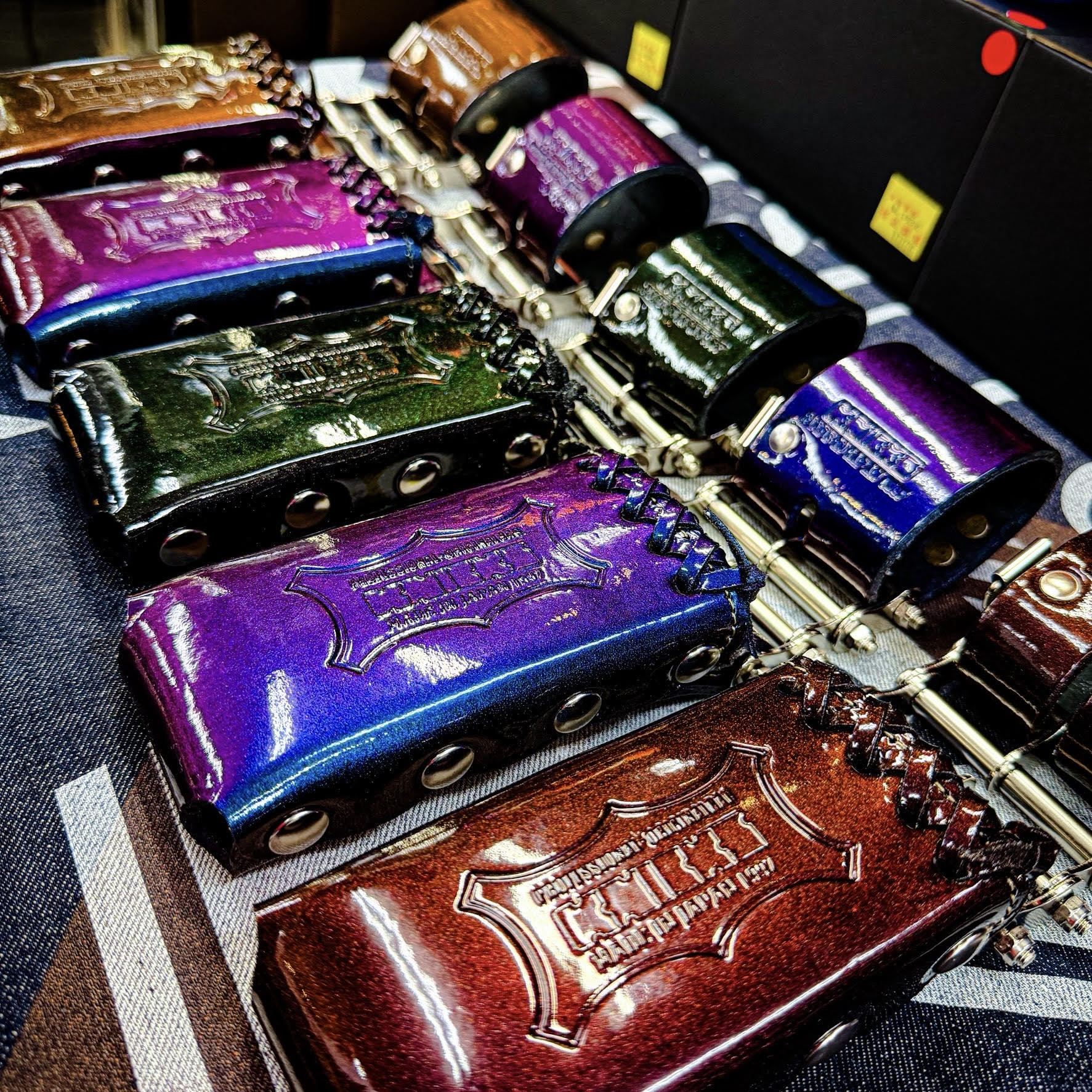 KNICKS(ニックス)】マジョラーカラー革ひも補強 3連結チェーンタイプ鳶