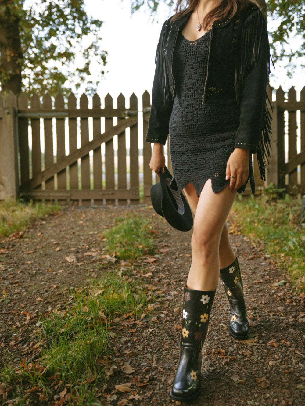 Flower Boots Neutral Black – Dandelie