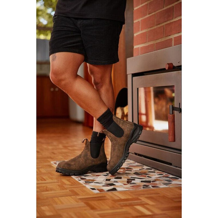 BLUNDSTONE CHELSEA LUG BOOT | EVERYDAY CLASSIC PULL ON | DANFORM