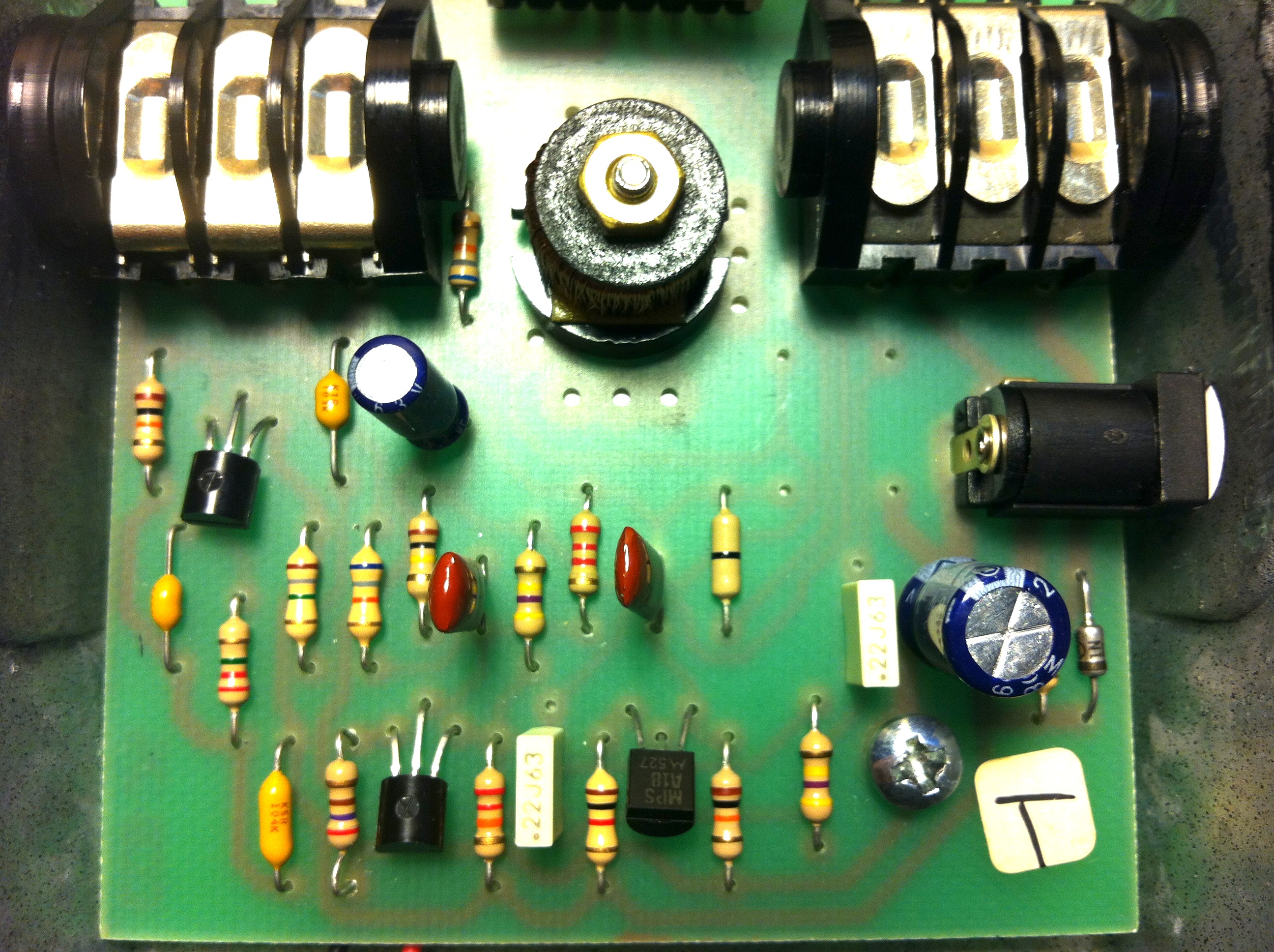 Crybaby GCB-95: How to mod your wah pedal – ♫ Daniele Turani ♪