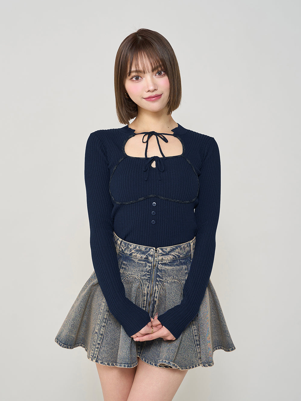 レースアップロゴスウェットプルオーバー – Darich (ダーリッチ)