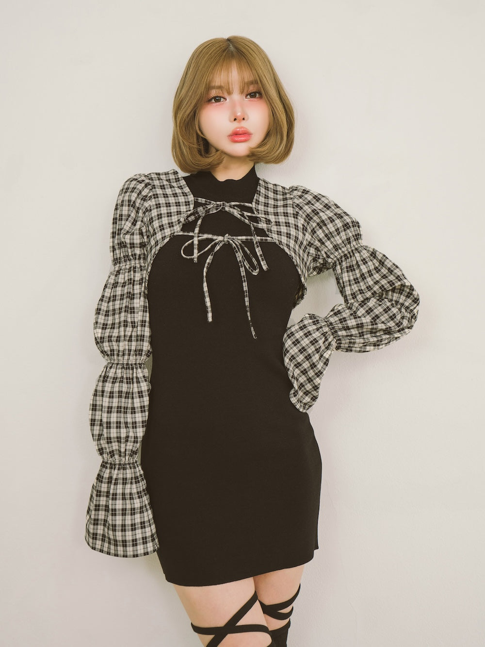 レースアップロゴスウェットプルオーバー – Darich (ダーリッチ)