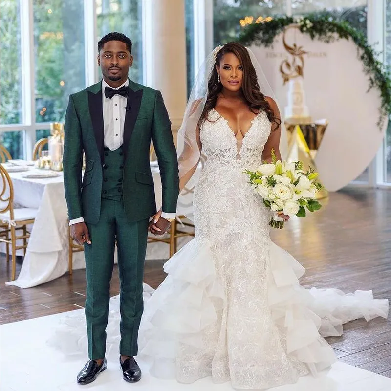 男性のための結婚式のタキシード：濃い緑のスリムフィットの花groom