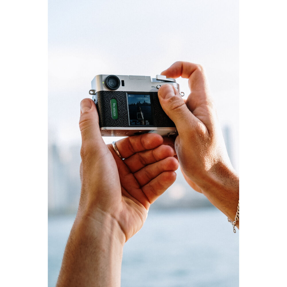 Fujifilm X-HF1 Mirrorless Camera - Charcoal | Digital Camera Warehouse