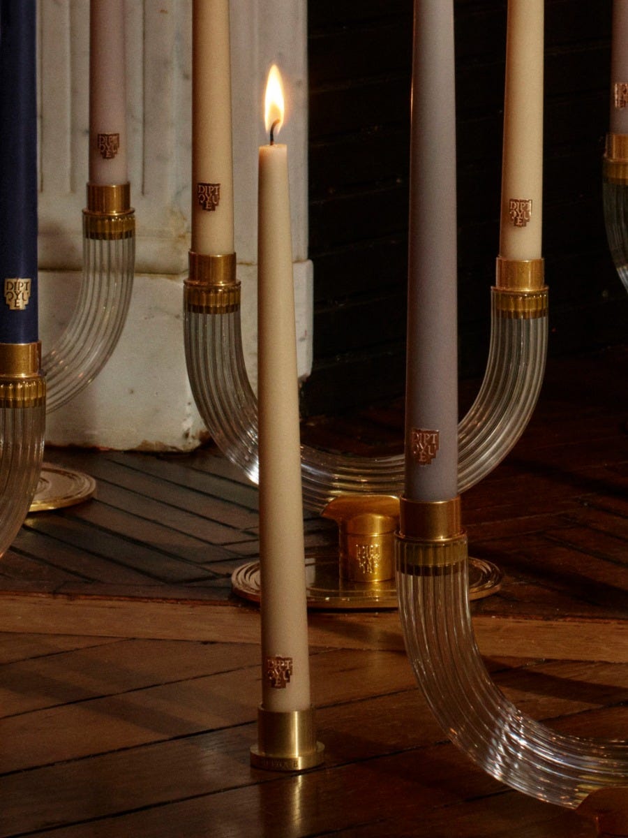 Ambre (アンブル) - フレグランス テーパーキャンドル | Diptyque Paris