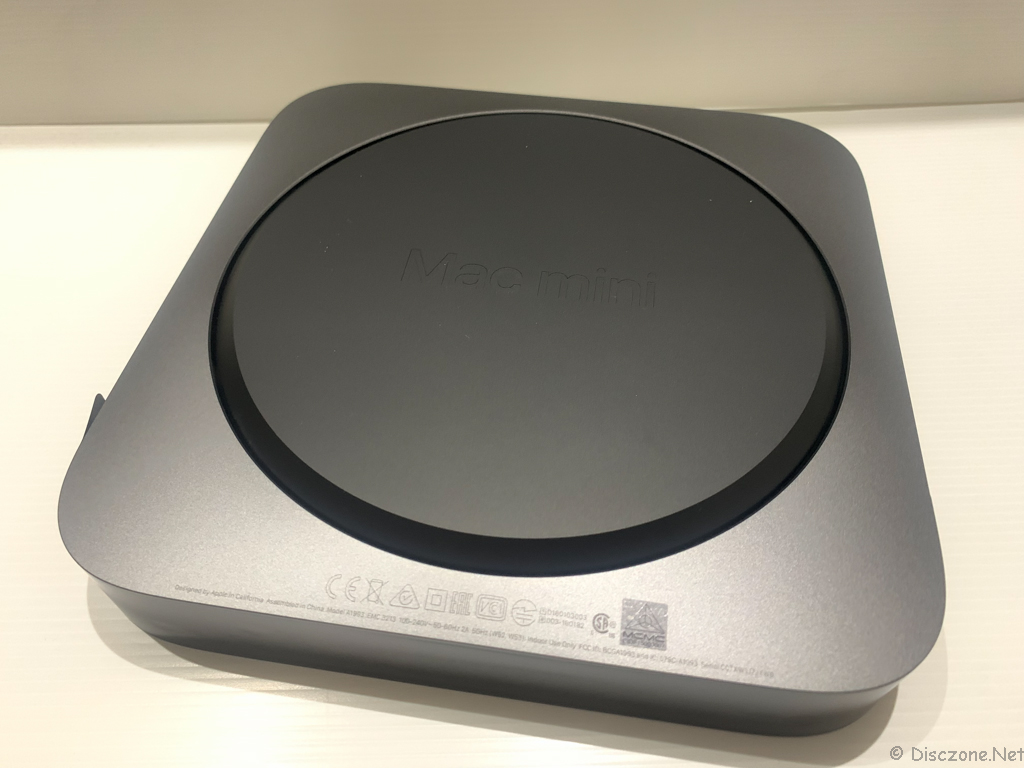 Review of Apple's Mac Mini 2018 - Unboxing -