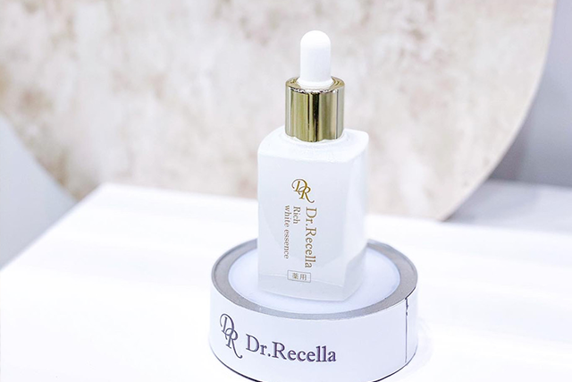 気になりだした色素トラブルに。リッチホワイトエッセンス｜リセラテラス