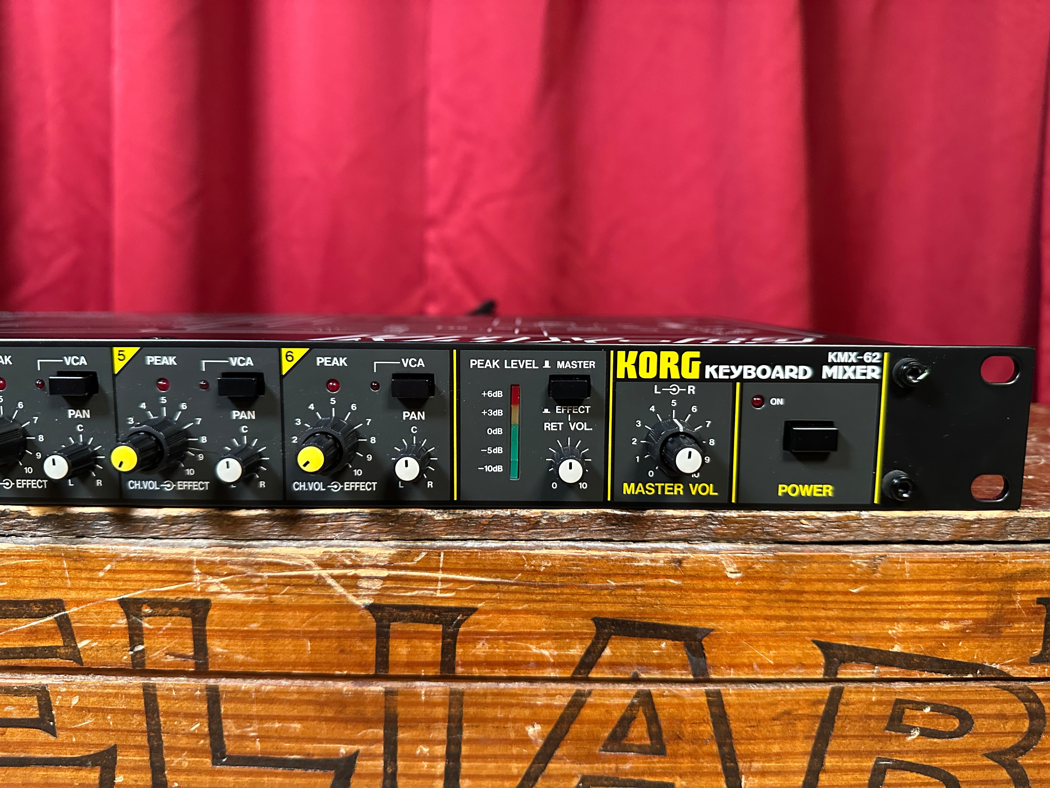 Korg KMX-62 Rackmount Keyboard Mixer – Drugan's Drums & Guitars