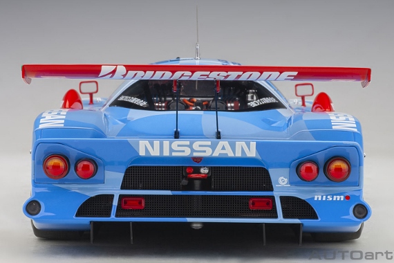 オートアート1/18 日産 R390 GT1 1998 ルマン24 3位 #32（星野/鈴木