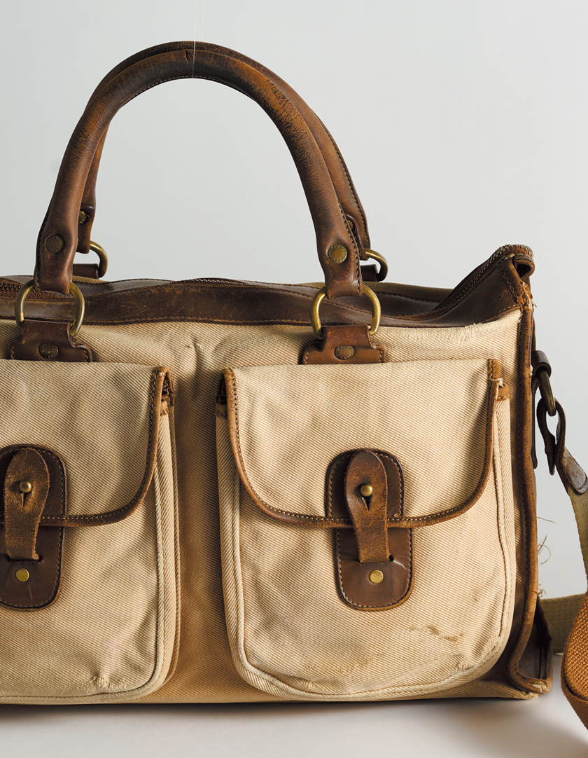 グルカ × シップス】アメトラ鞄の象徴「No.5 エグザミナー」が初期仕様