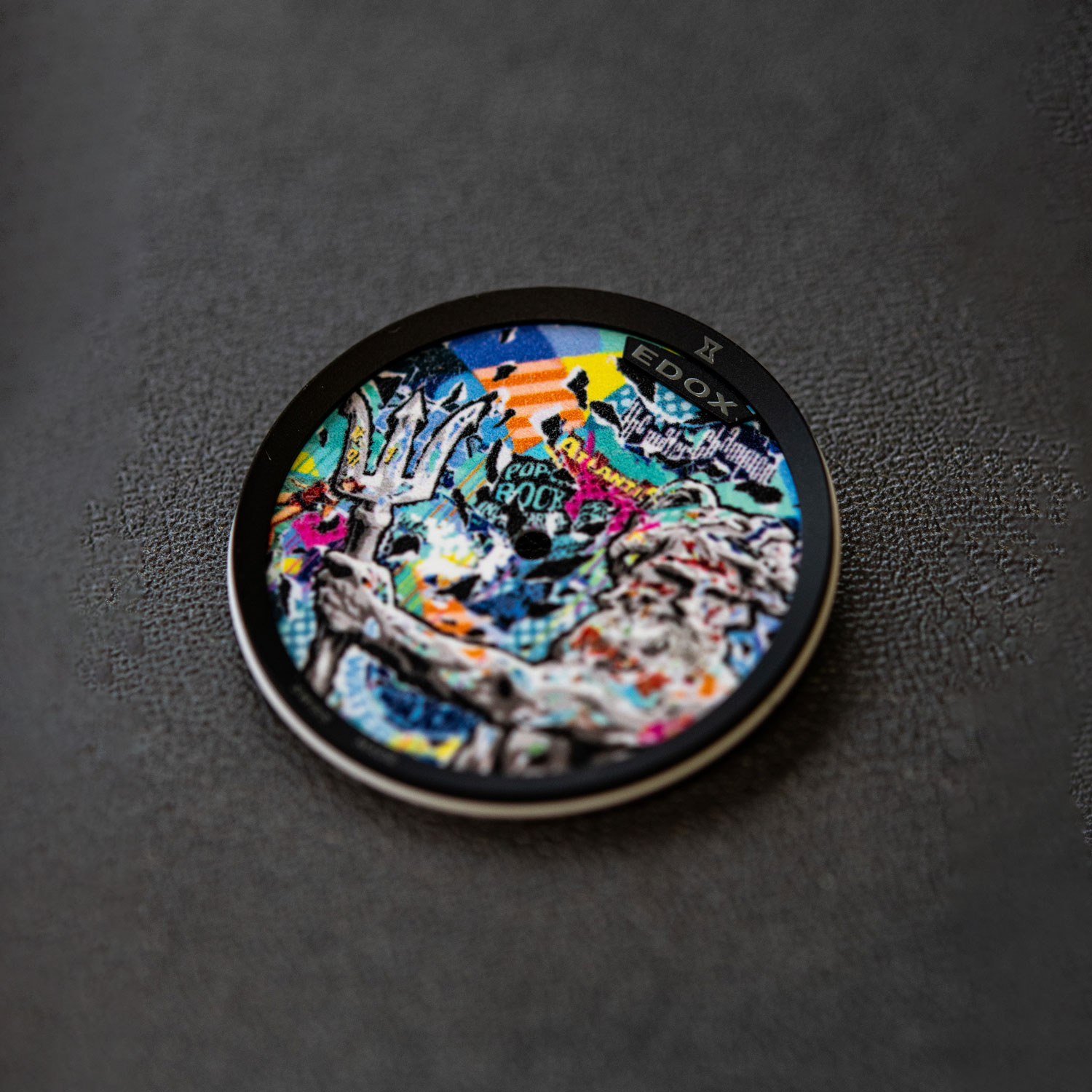 世界限定100本のネプチュニアン アーティストコラボモデルが登場